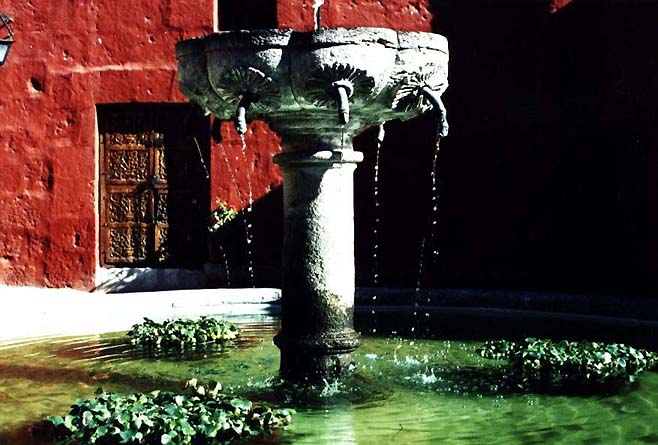 Santa Catalina fountain