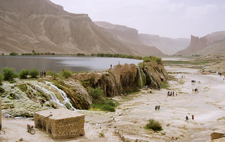 Band-e Amir lake4