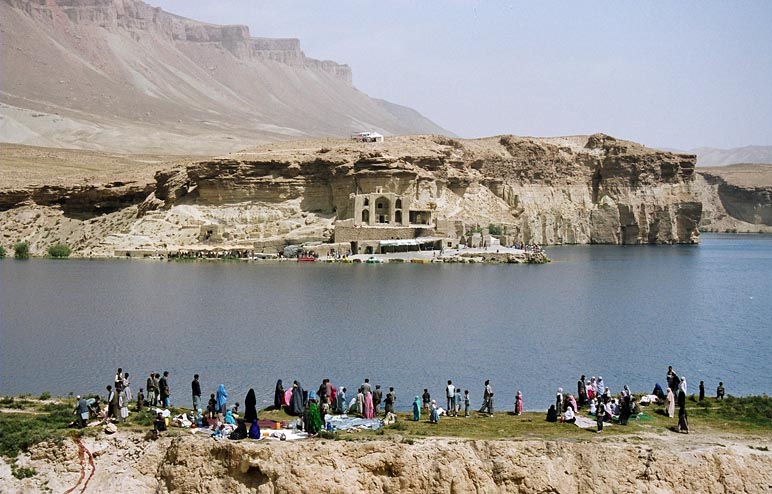 Friday picnic at the Band-e Amir lakes