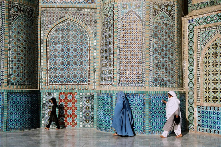 walk around Hazrat ali shrine, Mazar-e Sharif