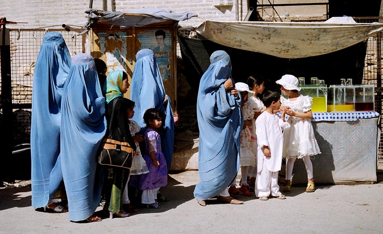 waiting for the bus in Herat