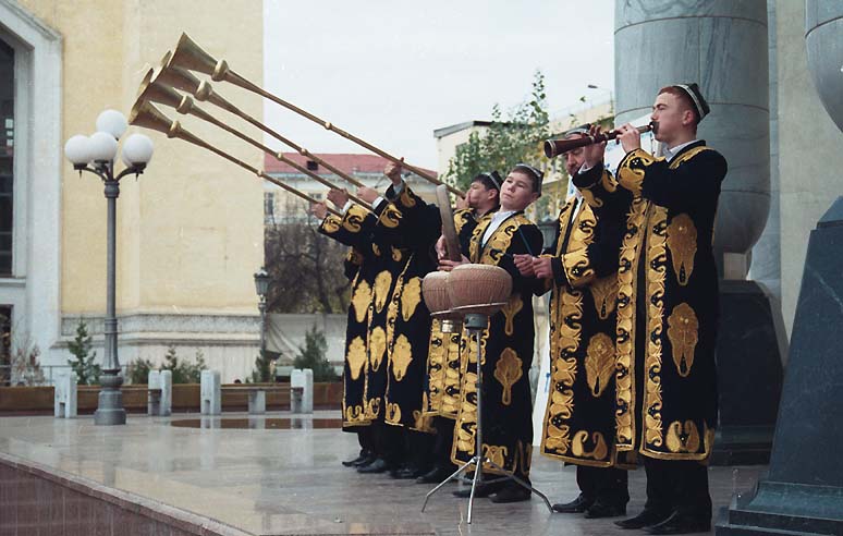 Tashkent trumpets